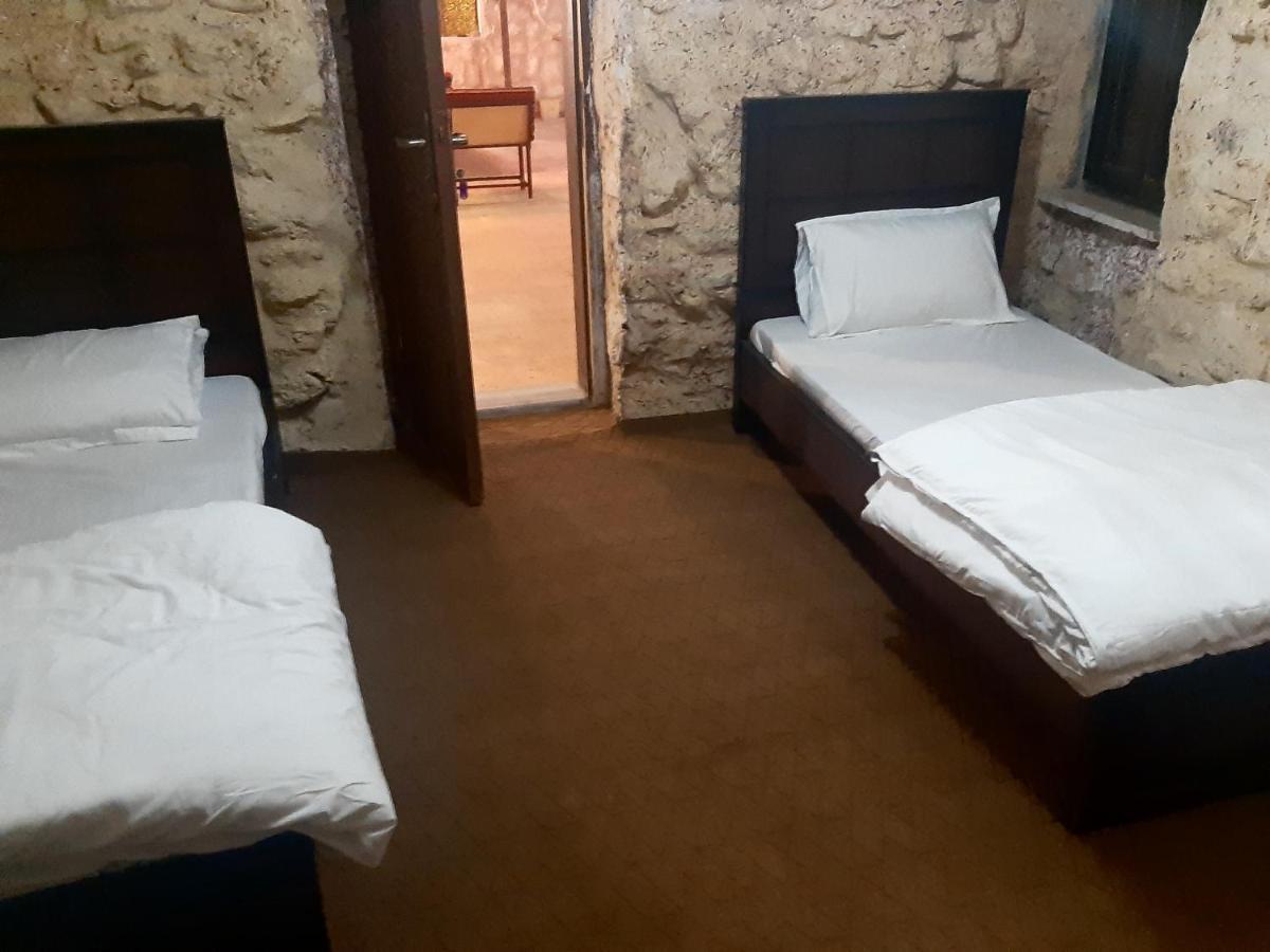וואדי מוסא Guest House Attallah מראה חיצוני תמונה