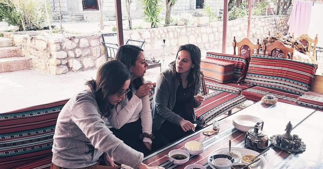 וואדי מוסא Guest House Attallah מראה חיצוני תמונה
