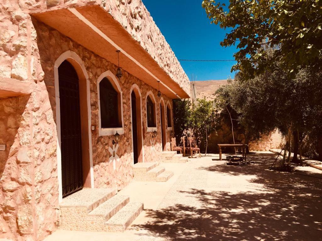 וואדי מוסא Guest House Attallah מראה חיצוני תמונה